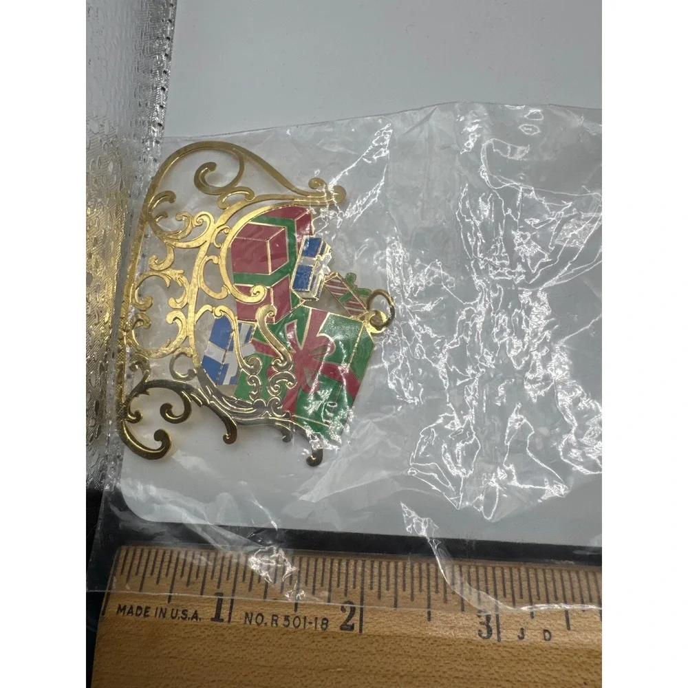 Reed & Barton Colors Of Christmas Sleigh With Gifts Enamel Gold Tone Ornament